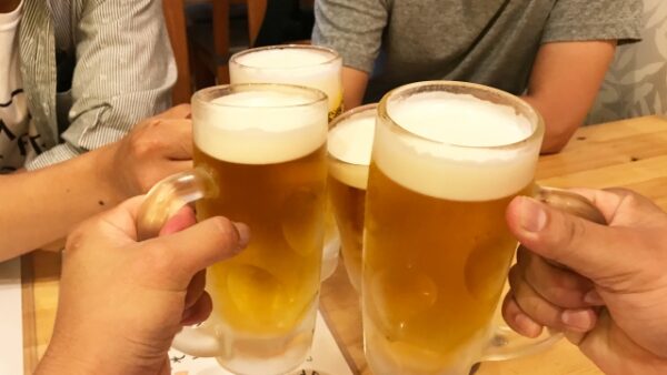 損金算入できる“飲食費”が１万円に引き上げ！その背景には何が？